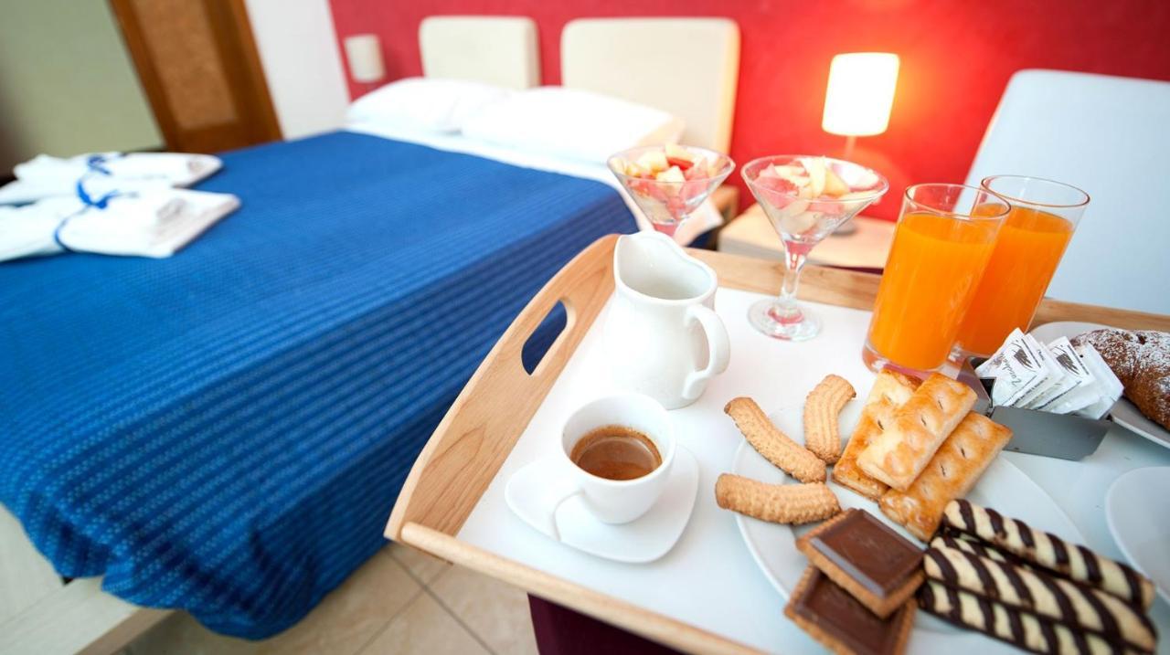 Fourseasons Bed and Breakfast Λέτσε Εξωτερικό φωτογραφία